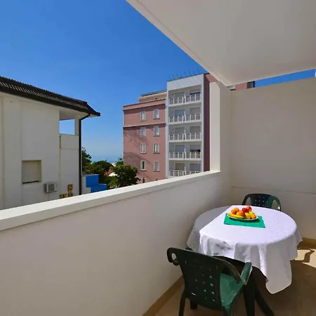 Apartment In Lignano 21632
